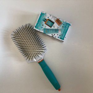 Moroccanoil Ceramic Paddle Brush & Gift Set